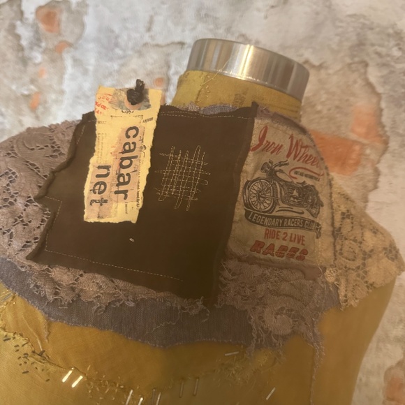 LAST ONE // FREE WITH A PURCHASE - Picture 7 of 14